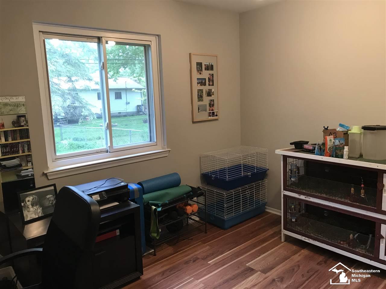 956 Miller Road Lake Orion, MI 48362 - Photo 27 of 32 Gallery Image 27