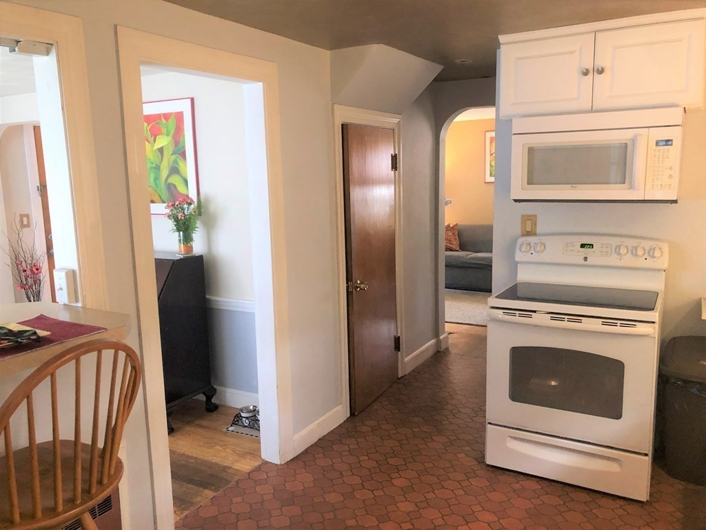 60 Rindge Street Weymouth, MA 02189 - Photo 3 of 32 Gallery Image 3