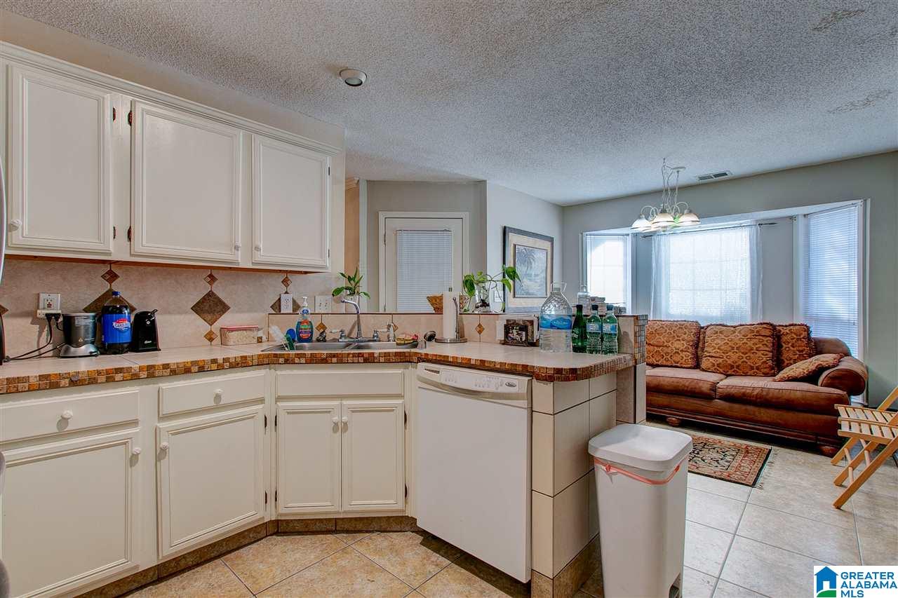 224 Greenfield Lane Alabaster, AL 35007 - Photo 10 of 25