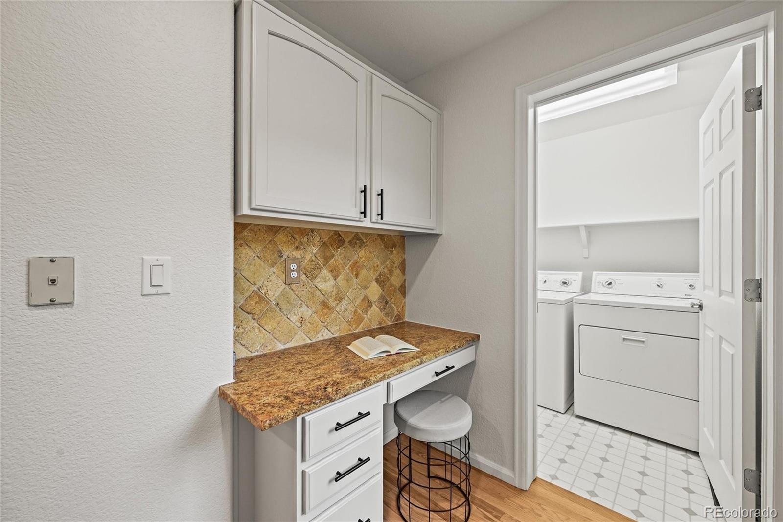 10235 Rustic Redwood Lane Highlands Ranch, CO 80126 - Photo 19 of 50 Gallery Image 19
