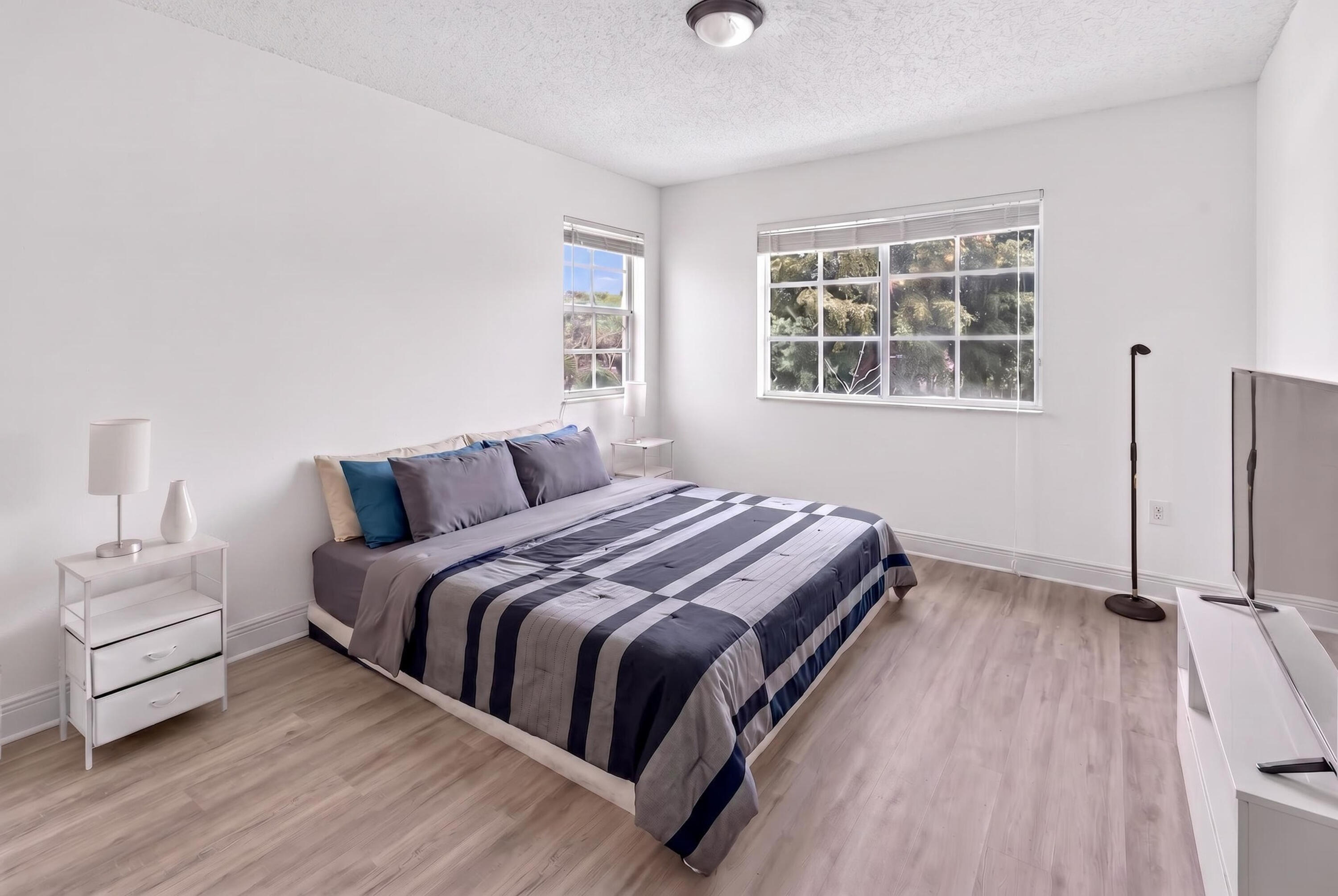8020 North Nob Hill Road, Unit 305 Tamarac, FL 33321 - Photo 11 of 14 DSC04222