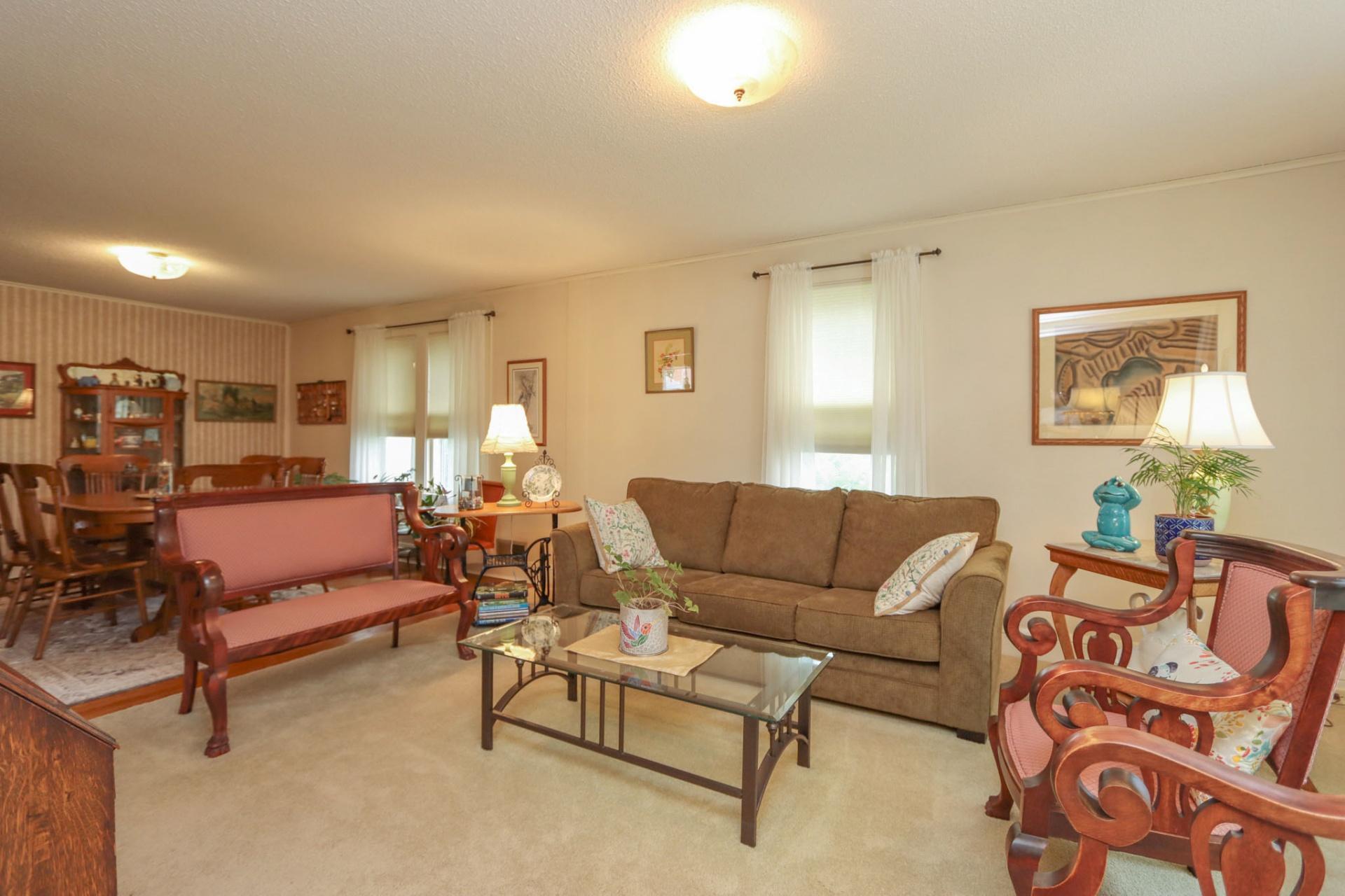 321 Center Street Mankato, MN 56001 - Photo 7 of 50