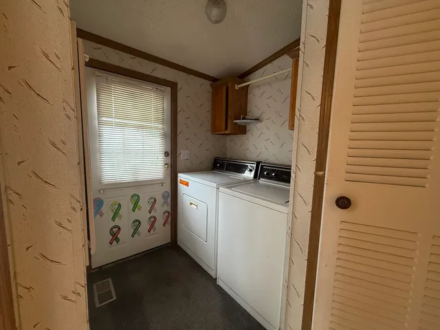 $39,000 | 1 Cardinal Drive, Beecher, IL 60401