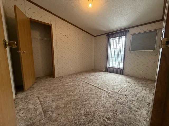 $39,000 | 1 Cardinal Drive, Beecher, IL 60401