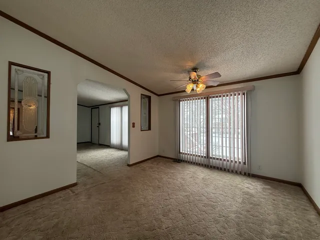 $39,000 | 1 Cardinal Drive, Beecher, IL 60401