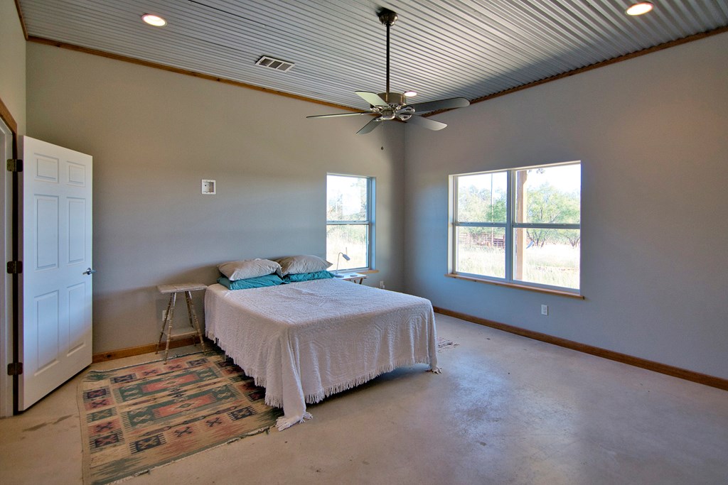 1884 Sandy Lane Road Mason, TX 76856 - Photo 18 of 20 Gallery Image 18