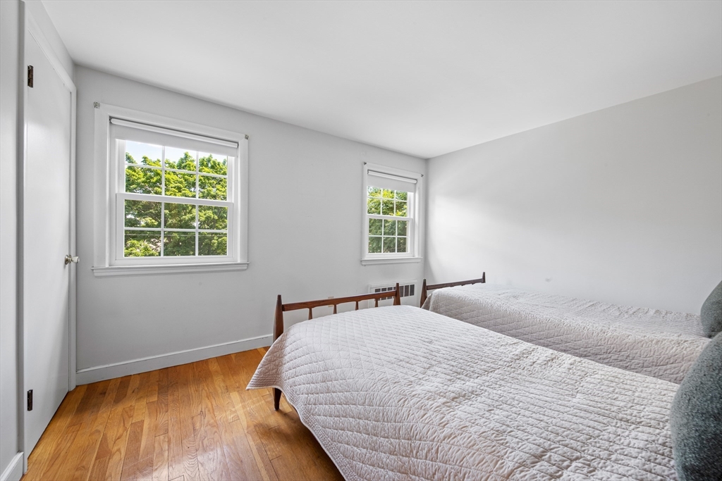 38 Robinhood Road Winchester, MA 01890 - Photo 20 of 32