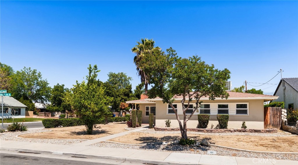 3725 Tahoe Court Riverside, CA 92506 - Photo 3 of 41