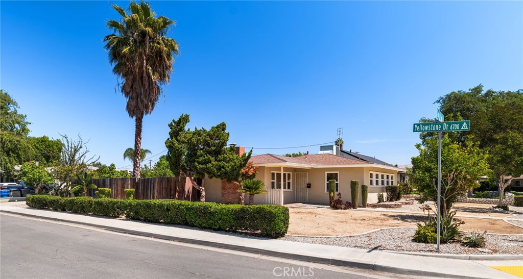 3725 Tahoe Court Riverside, CA 92506 - Photo 6 of 41