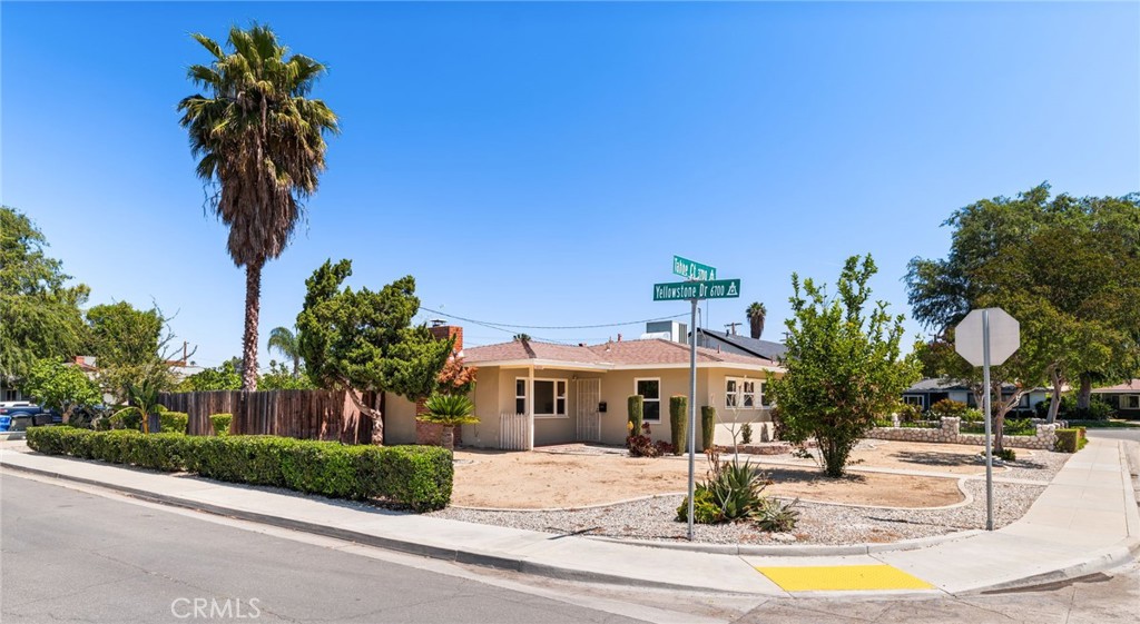 3725 Tahoe Court Riverside, CA 92506 - Photo 7 of 41