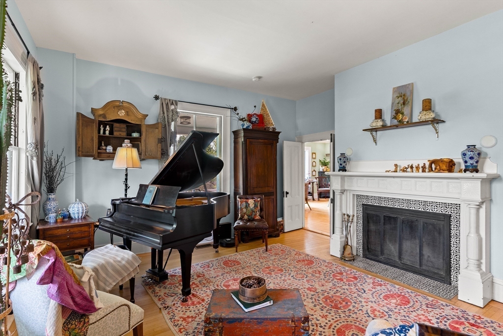 29 Galloupes Point Road Swampscott, MA 01907 - Photo 8 of 40