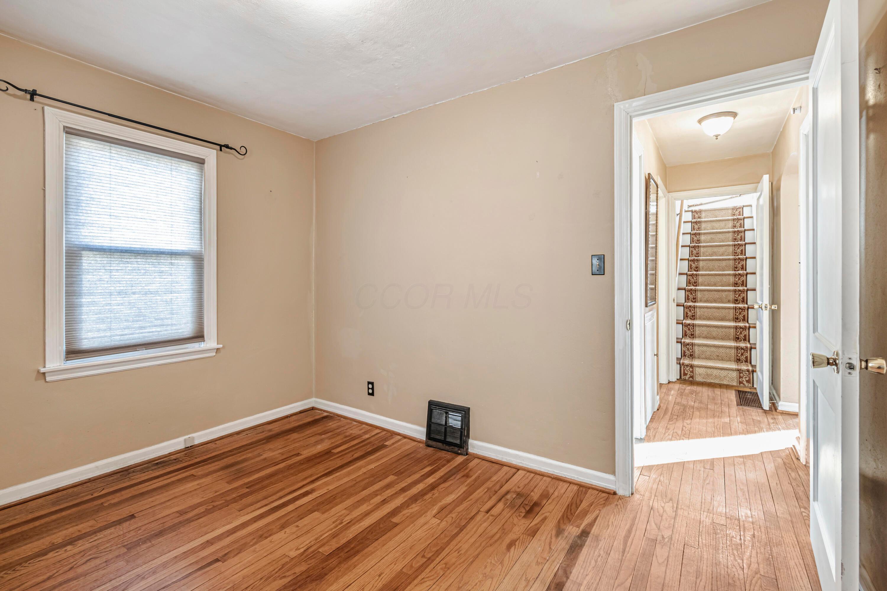 610 Edgemont Road Newark, OH 43055 - Photo 13 of 34 F8_610_Edgemont_017