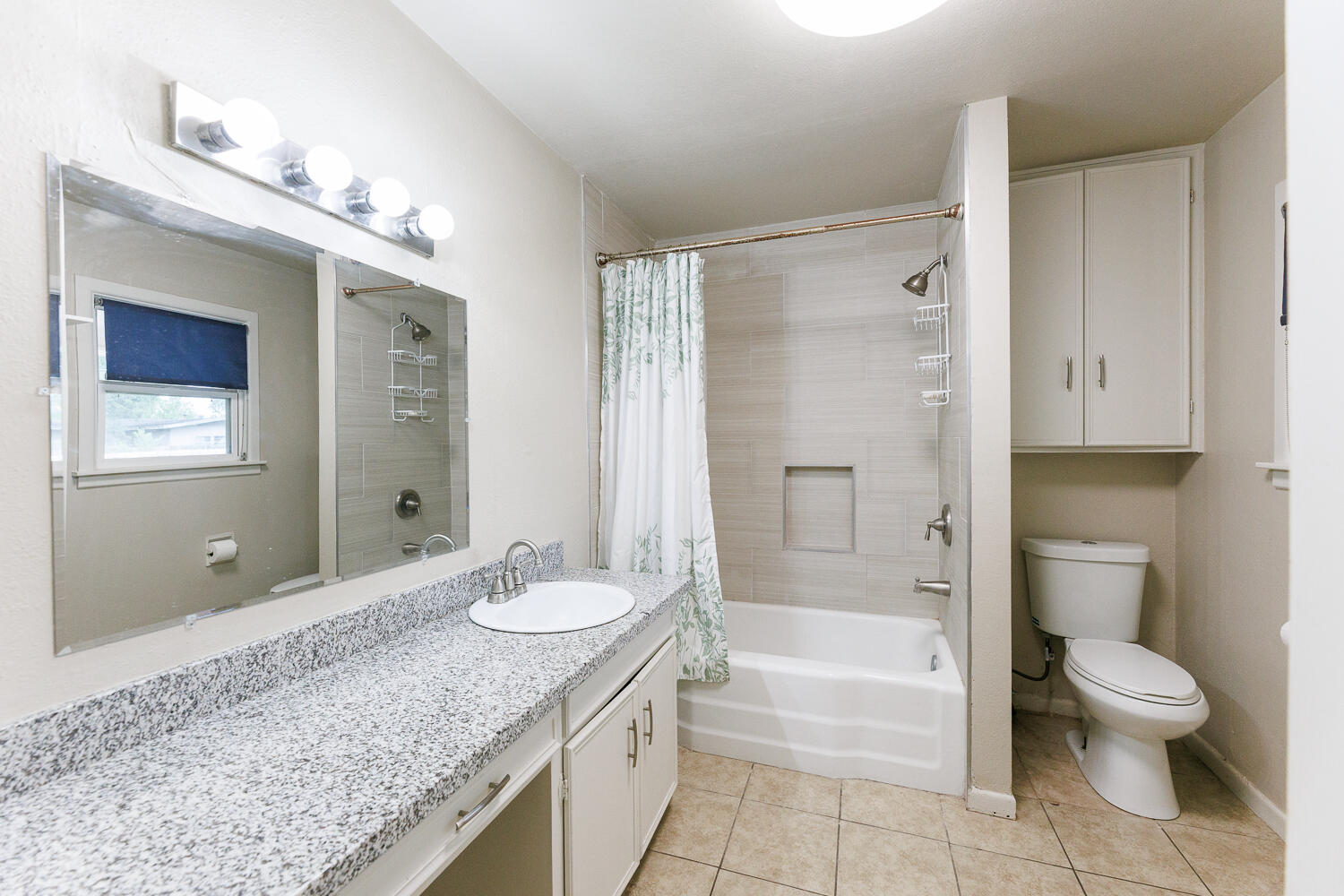 4208 40th Street Lubbock, TX 79413 - Photo 33 of 51 Hall Bathroom w/ Granite