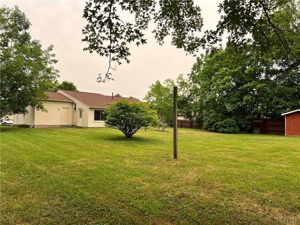 8615 Weaver Road Cicero, NY 13039 - Photo 21 of 26 Gallery Image 21