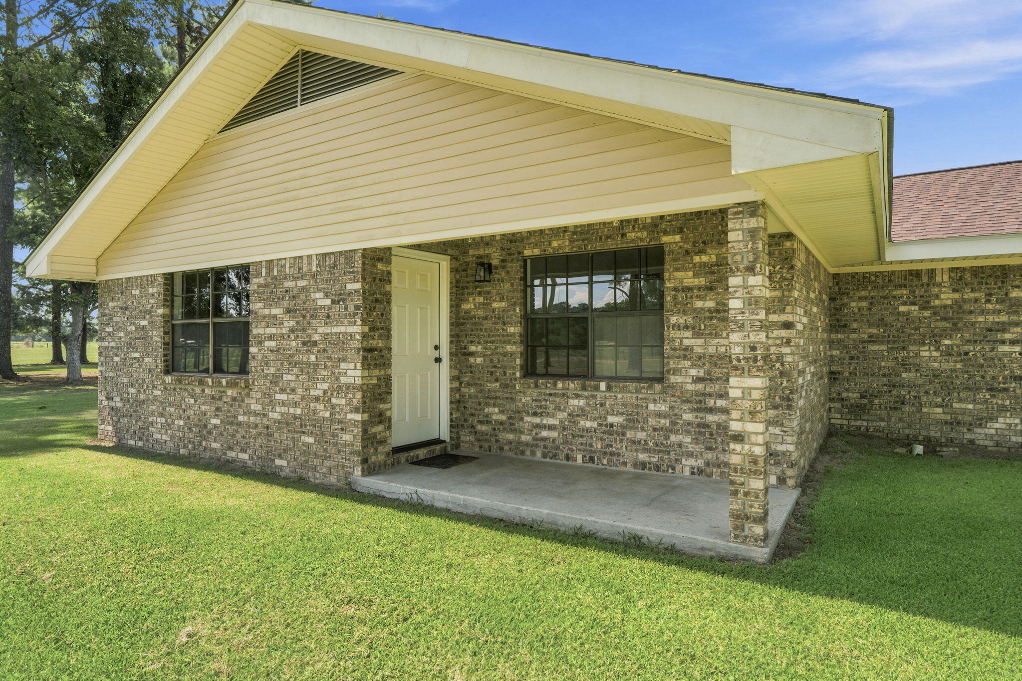 427 County Road 10 Stringer, MS 39481 - Photo 2 of 25 Gallery Image 2