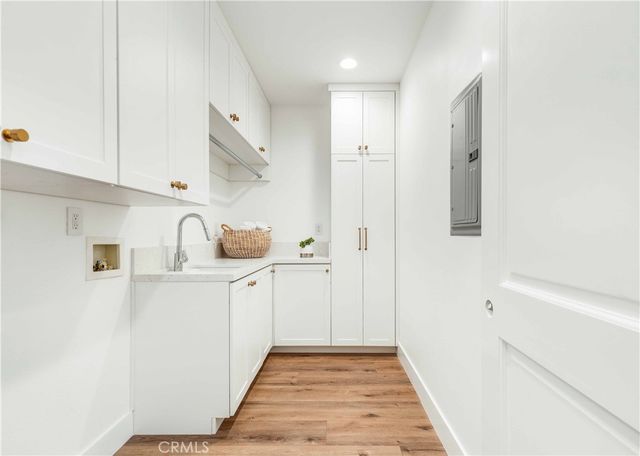 $6,600,000 | 15 Boardwalk, Newport Beach, CA 92660