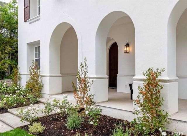 $6,600,000 | 15 Boardwalk, Newport Beach, CA 92660