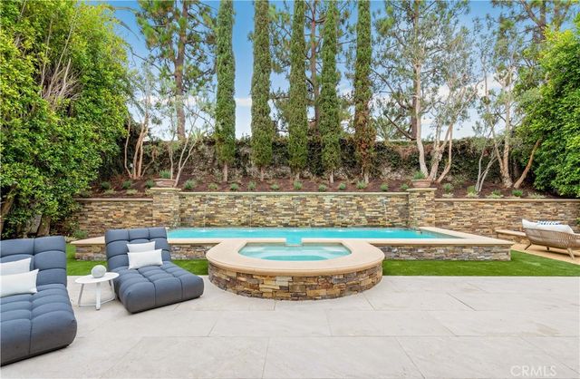 $6,600,000 | 15 Boardwalk, Newport Beach, CA 92660