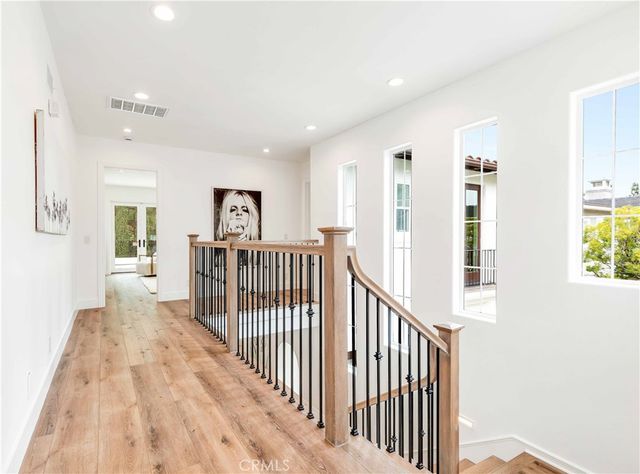 $6,600,000 | 15 Boardwalk, Newport Beach, CA 92660