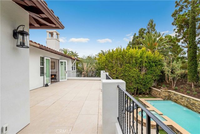 $6,600,000 | 15 Boardwalk, Newport Beach, CA 92660