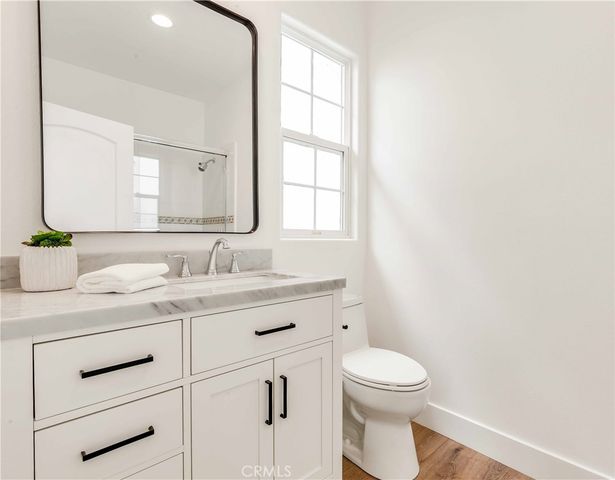 $6,600,000 | 15 Boardwalk, Newport Beach, CA 92660