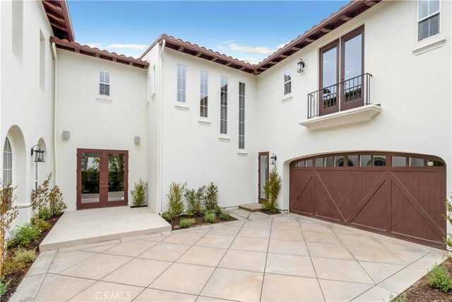 $6,600,000 | 15 Boardwalk, Newport Beach, CA 92660