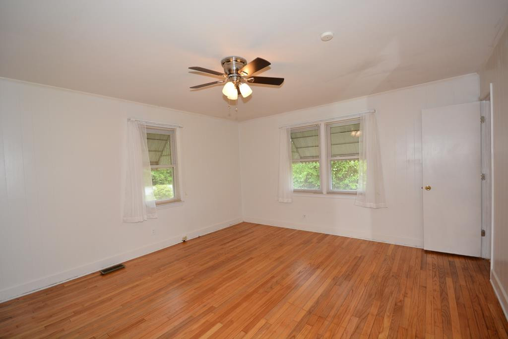 203 Old Evans Road Martinez, GA 30907 - Photo 16 of 33 Large Master bedroom