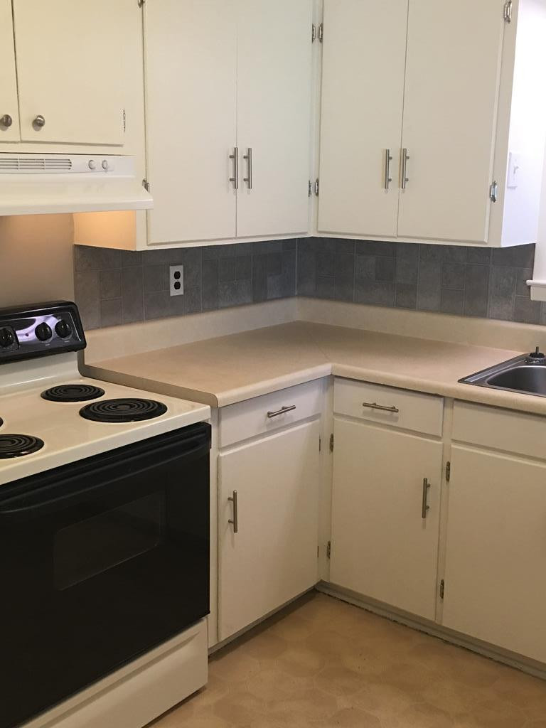 203 Old Evans Road Martinez, GA 30907 - Photo 10 of 33 refreshed kitchen