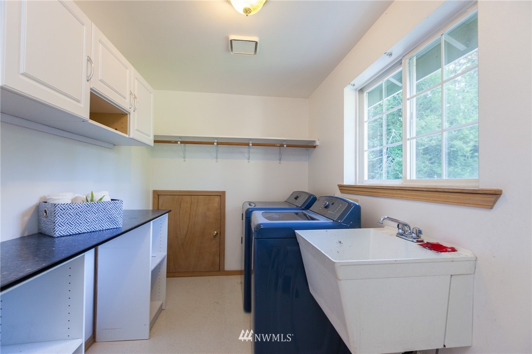 8461 Van Decar Road Southeast Port Orchard, WA 98367 - Photo 18 of 25 Gallery Image 18