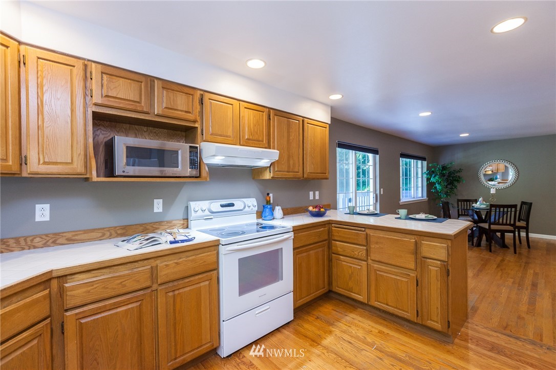 8461 Van Decar Road Southeast Port Orchard, WA 98367 - Photo 10 of 25 Gallery Image 10