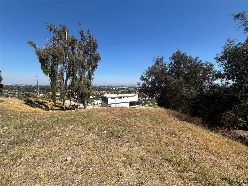 8901 Camino Predera Rancho Cucamonga, CA 91730 - Photo 6 of 11