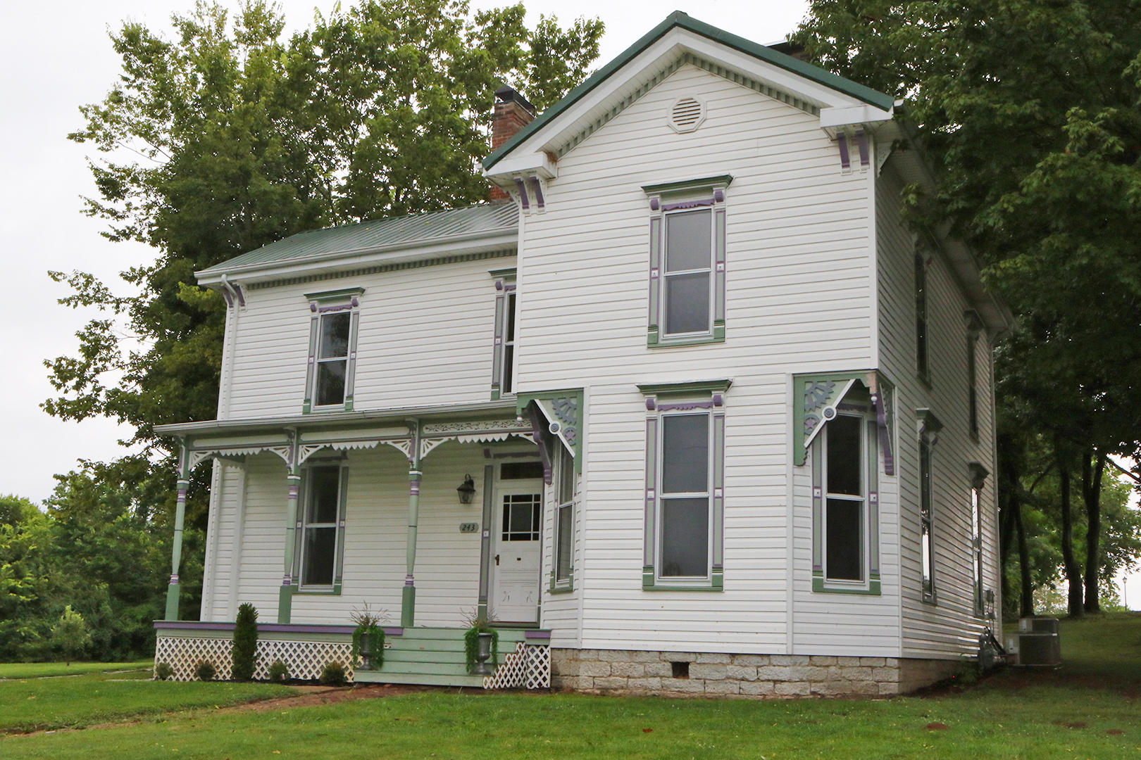 243 Lexington Road Lancaster, KY 40444 - Photo 3 of 44 3