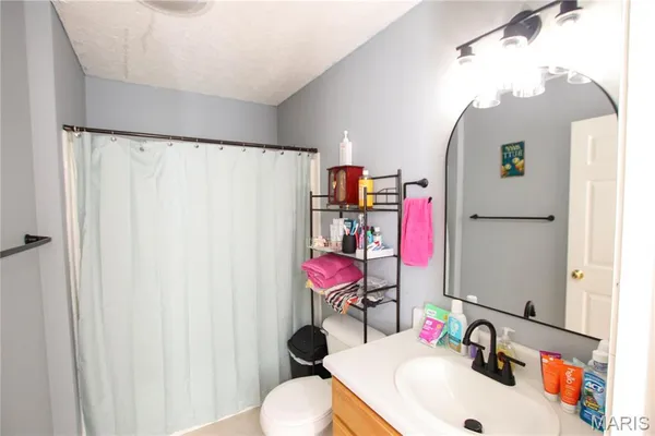 $430,000 | 5294 Farrell Road, Gerald, MO 63037