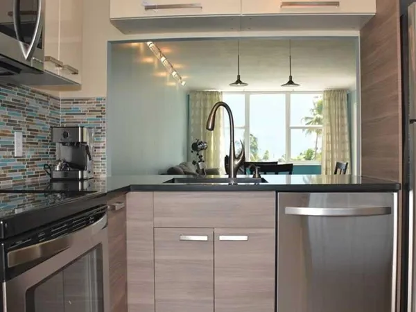 $1,975 | 201 North Ocean Boulevard, Unit 405, Pompano Beach, FL 33062