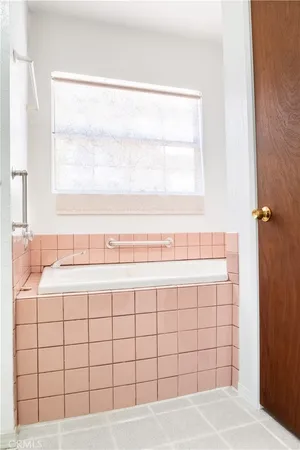 $3,250 | 2941 Piedmont Avenue, La Crescenta, CA 91214