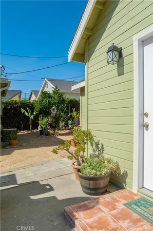 $3,250 | 2941 Piedmont Avenue, La Crescenta, CA 91214