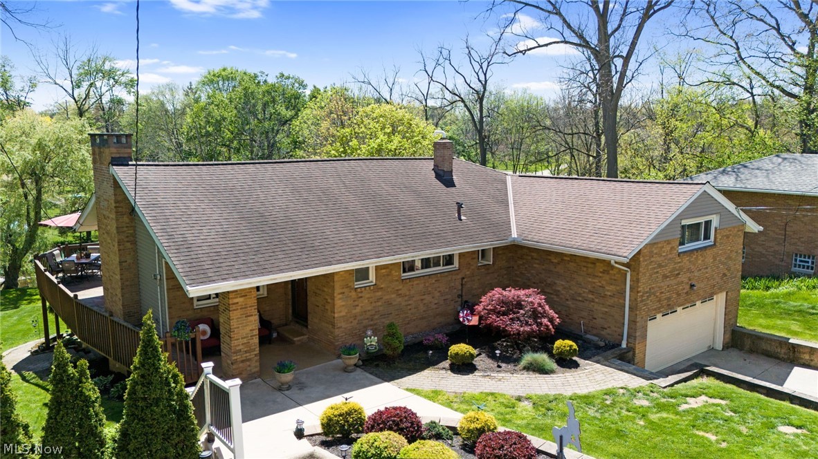 12977 West Pleasant Valley Road Parma, OH 44130 - Photo 2 of 45