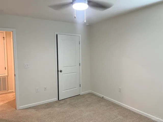 an empty room with a empty space