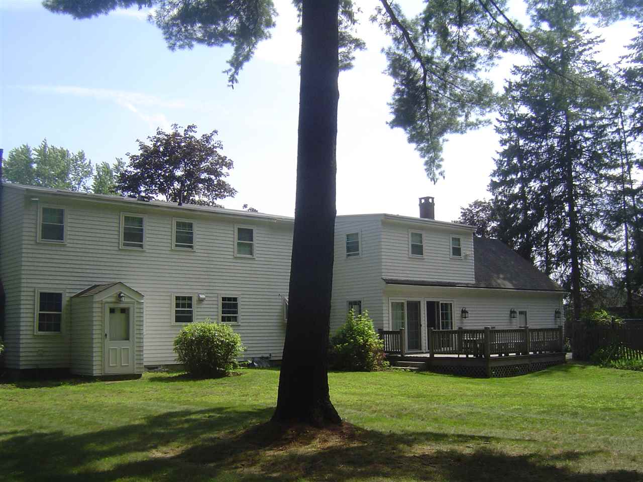 19 Goonan Road Hooksett, NH 03106 - Photo 3 of 3
