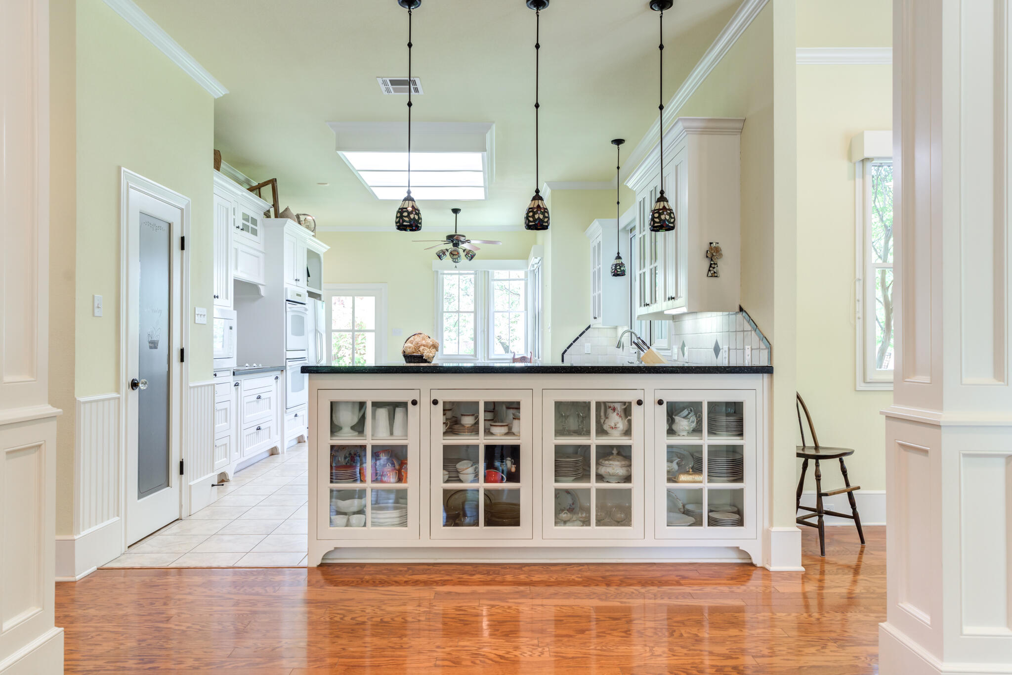4709 116th Street Lubbock, TX 79424 - Photo 22 of 58 a view of a bathroom with a tub
