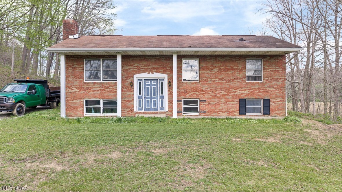 659 Township Road Dundee, OH 44624 - Photo 4 of 41