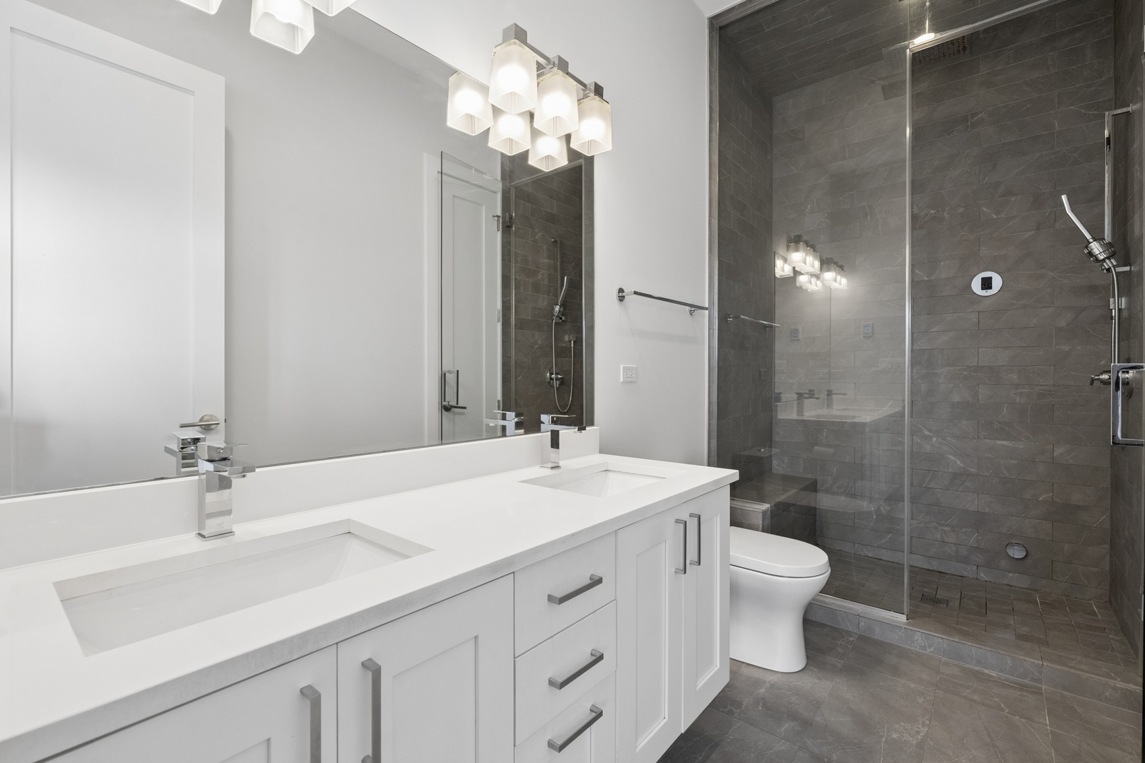 2733 West Hirsch Street, Unit 3W Chicago, IL 60622 - Photo 7 of 15