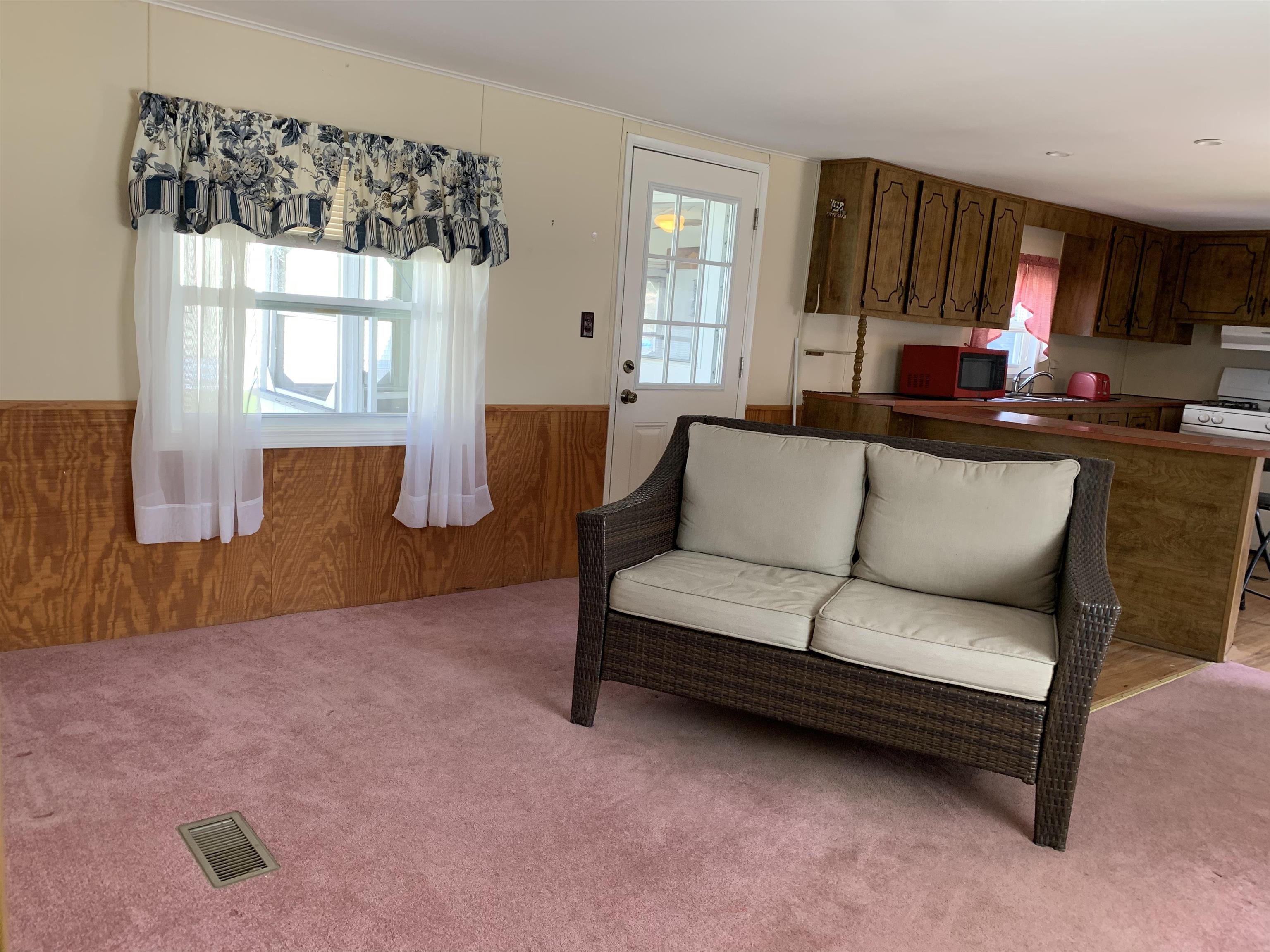 23 Country Lane Rochester, NH 03867 - Photo 5 of 18 Gallery Image 5