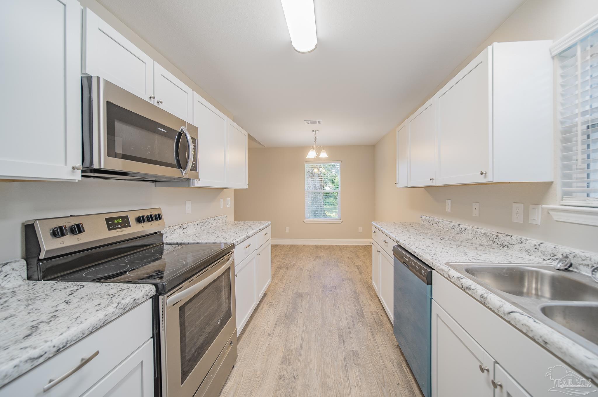 102 Dodge Drive Pensacola, FL 32503 - Photo 9 of 25