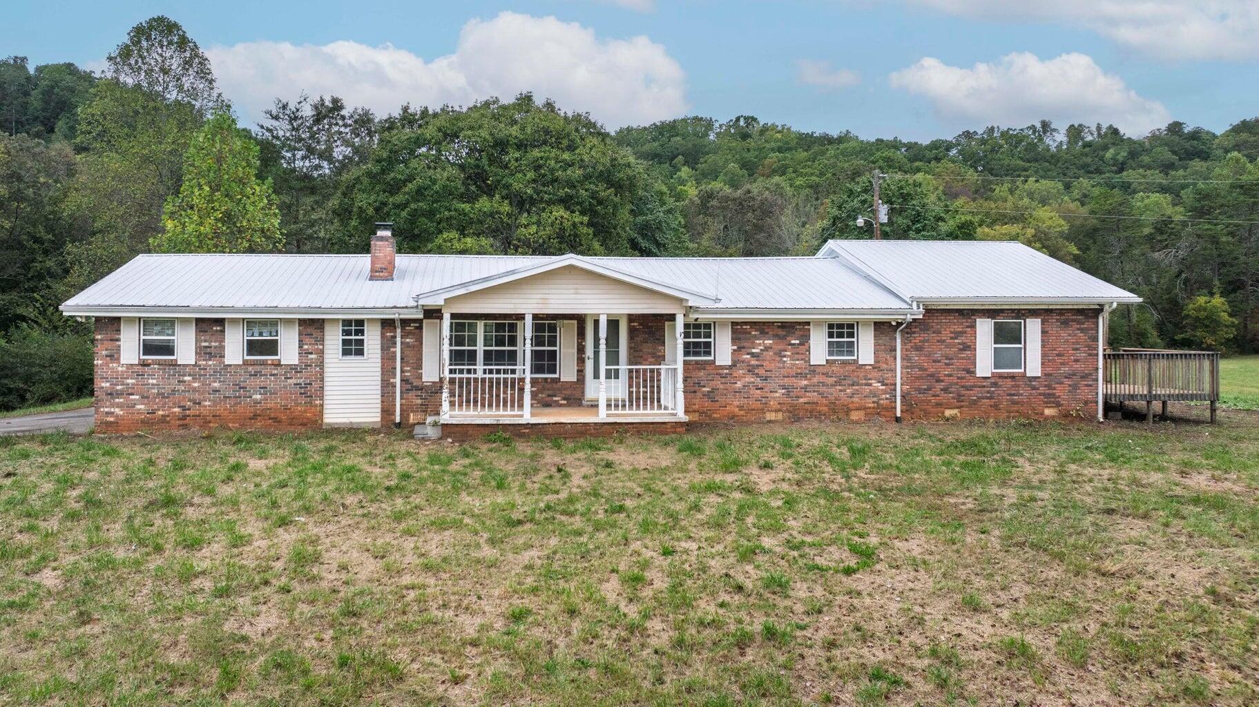 299 Anderson Road Sweetwater, TN 37874 - Photo 1 of 34 Front of House