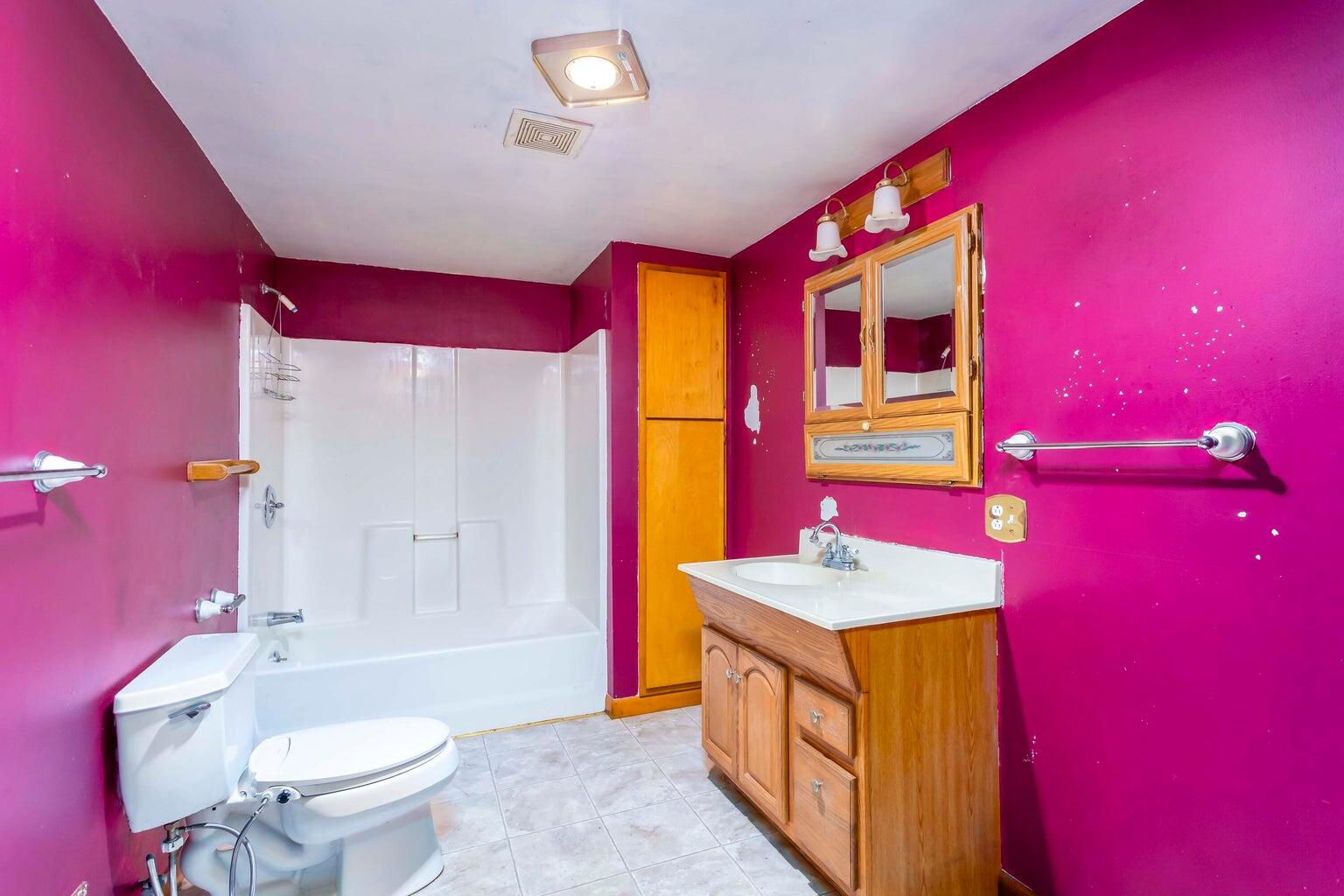 299 Anderson Road Sweetwater, TN 37874 - Photo 20 of 34 Bath