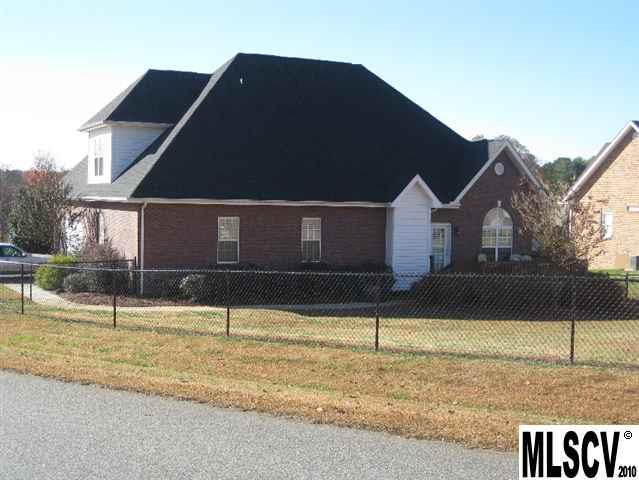 1595 Damascus Circle Conover, NC 28613 - Photo 7 of 15 Gallery Image 7