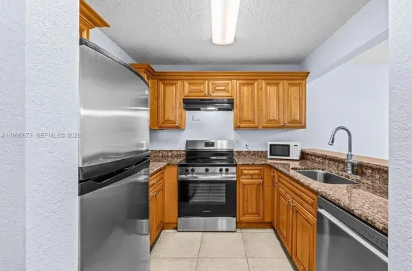 $1,870 | 1495 Lake Crystal Drive, Unit H, West Palm Beach, FL 33411