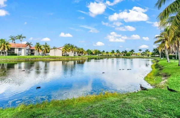 $1,870 | 1495 Lake Crystal Drive, Unit H, West Palm Beach, FL 33411