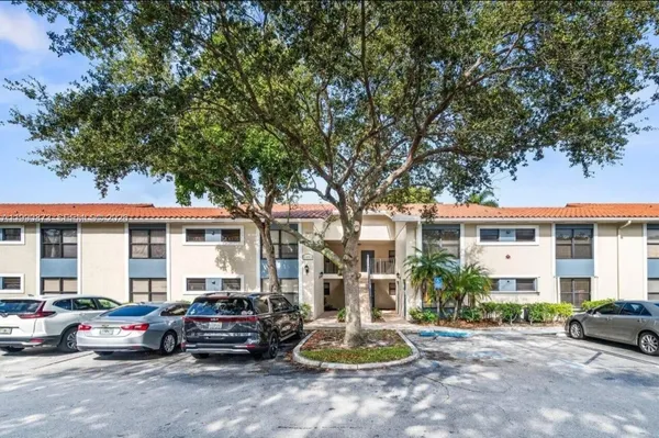 $1,870 | 1495 Lake Crystal Drive, Unit H, West Palm Beach, FL 33411